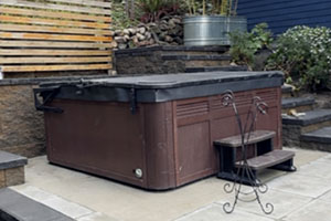 New hot tub on slab installed by Seattle Rockeries